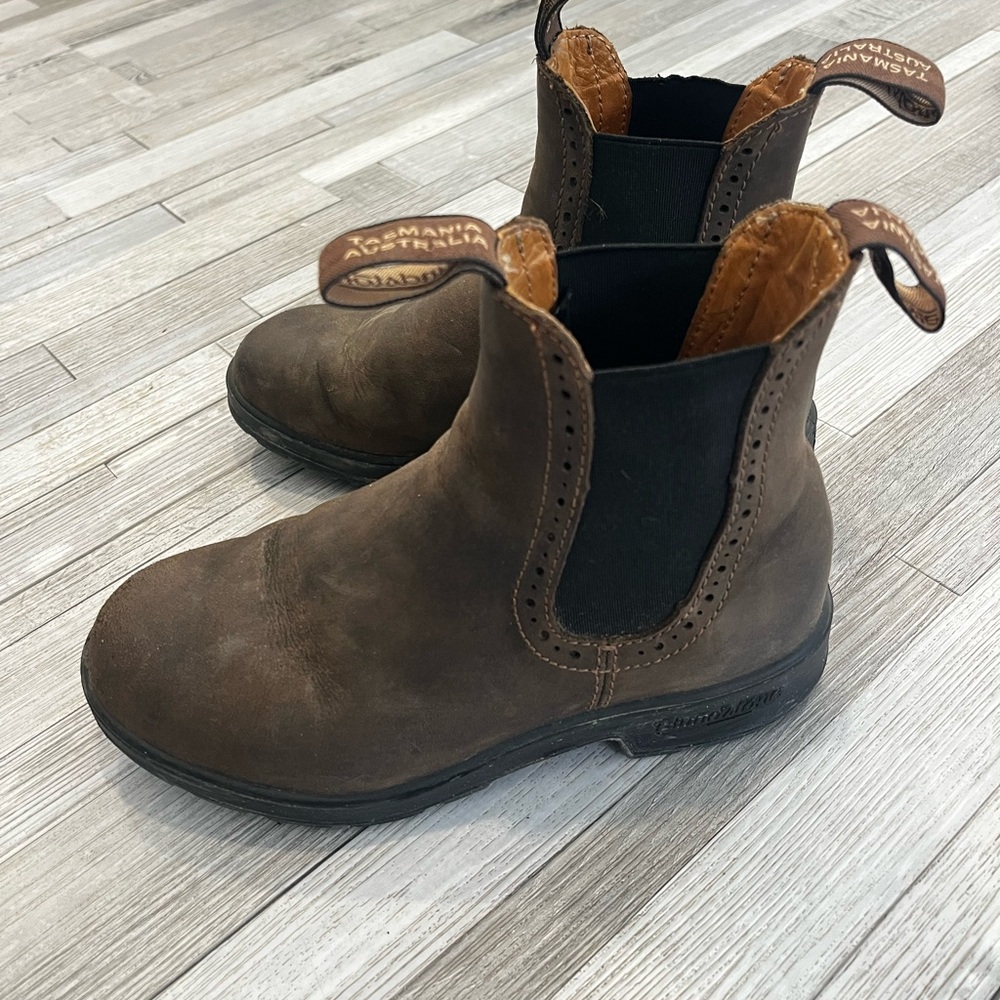 Women’s Orginals Blundstone Boots 6.5